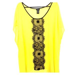 Torrid, size 4, yellow blouse
